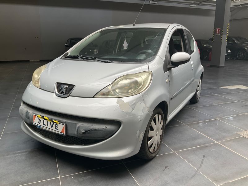 Peugeot 107 1.0 Plasir