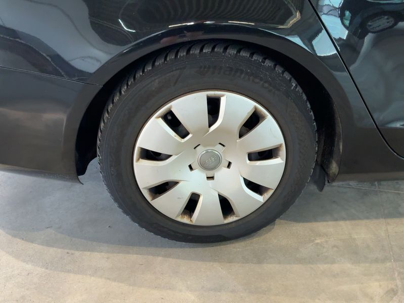 Audi A4 2.0 TDI ultra Attraction 2014 – снимка 9