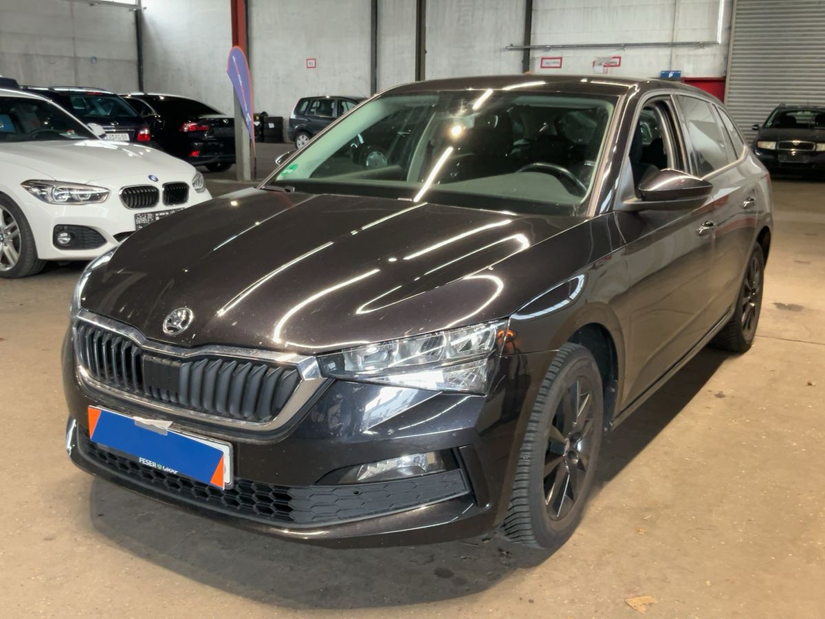 Skoda Scala 2019 — photo 1