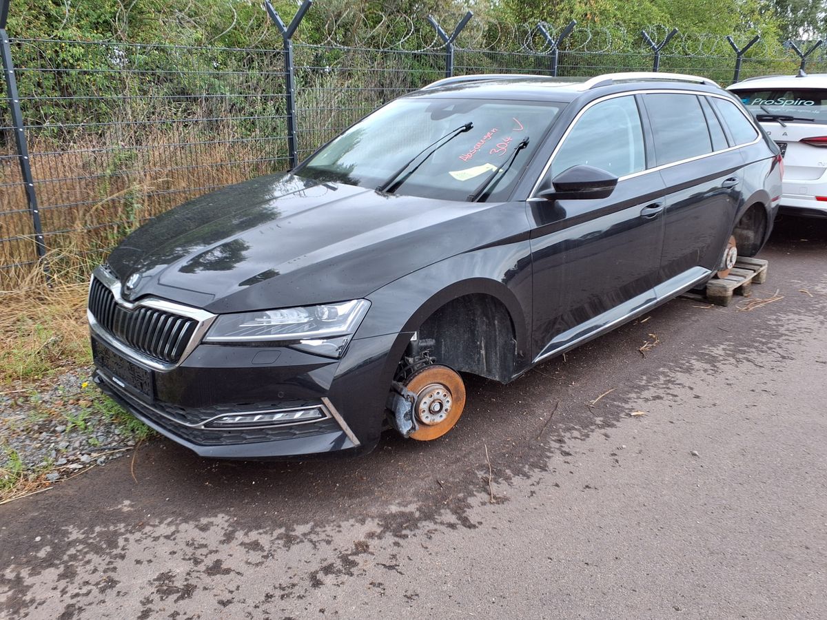 Skoda Superb 2020 — photo 1