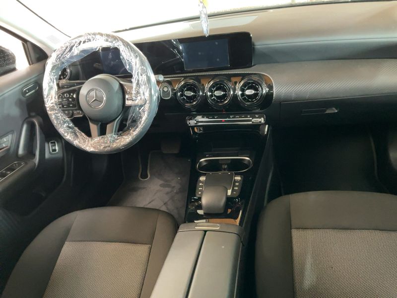 Mercedes-Benz A-Klasse Limousine A 250e 2021 – снимка 17