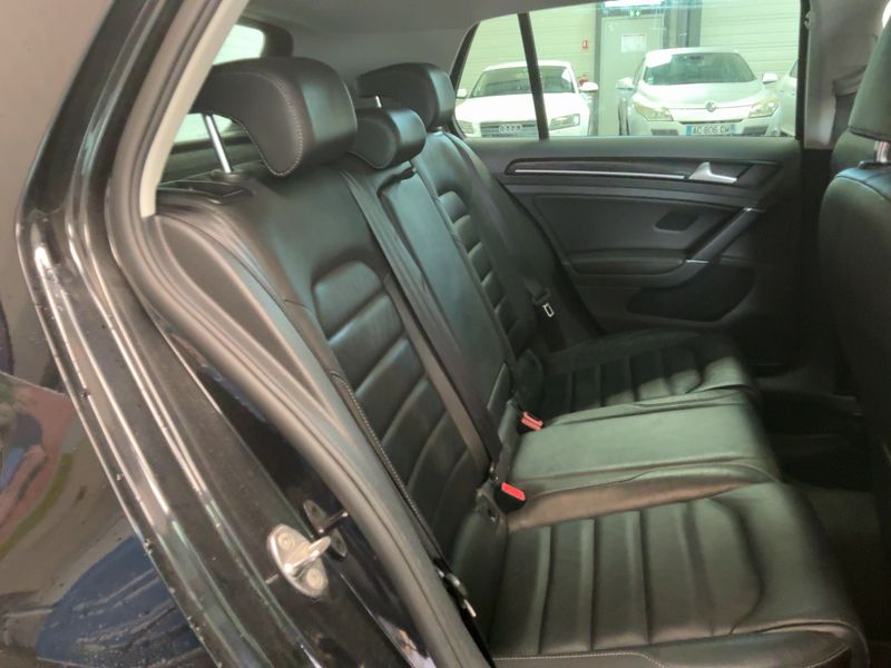 Volkswagen Golf VII 2.0 TDI Carat 4Motion BlueMotion Tech 2015 – снимка 20