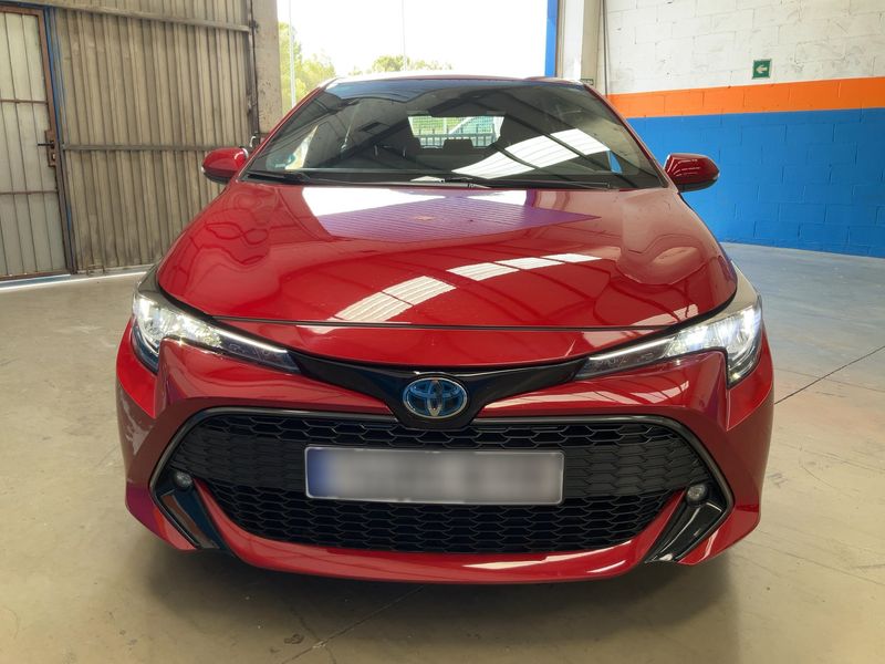 Toyota Corolla 1.8 Hybrid Active Tech — zdjęcie 9
