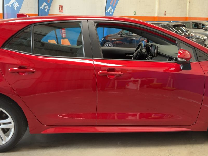Toyota Corolla 1.8 Hybrid Active Tech — zdjęcie 7