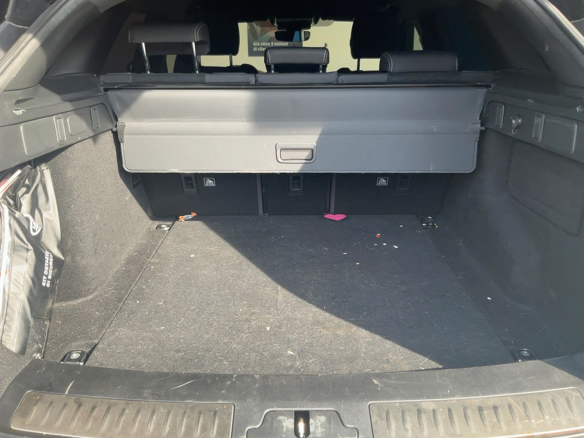 Land Rover 2020 — photo 16