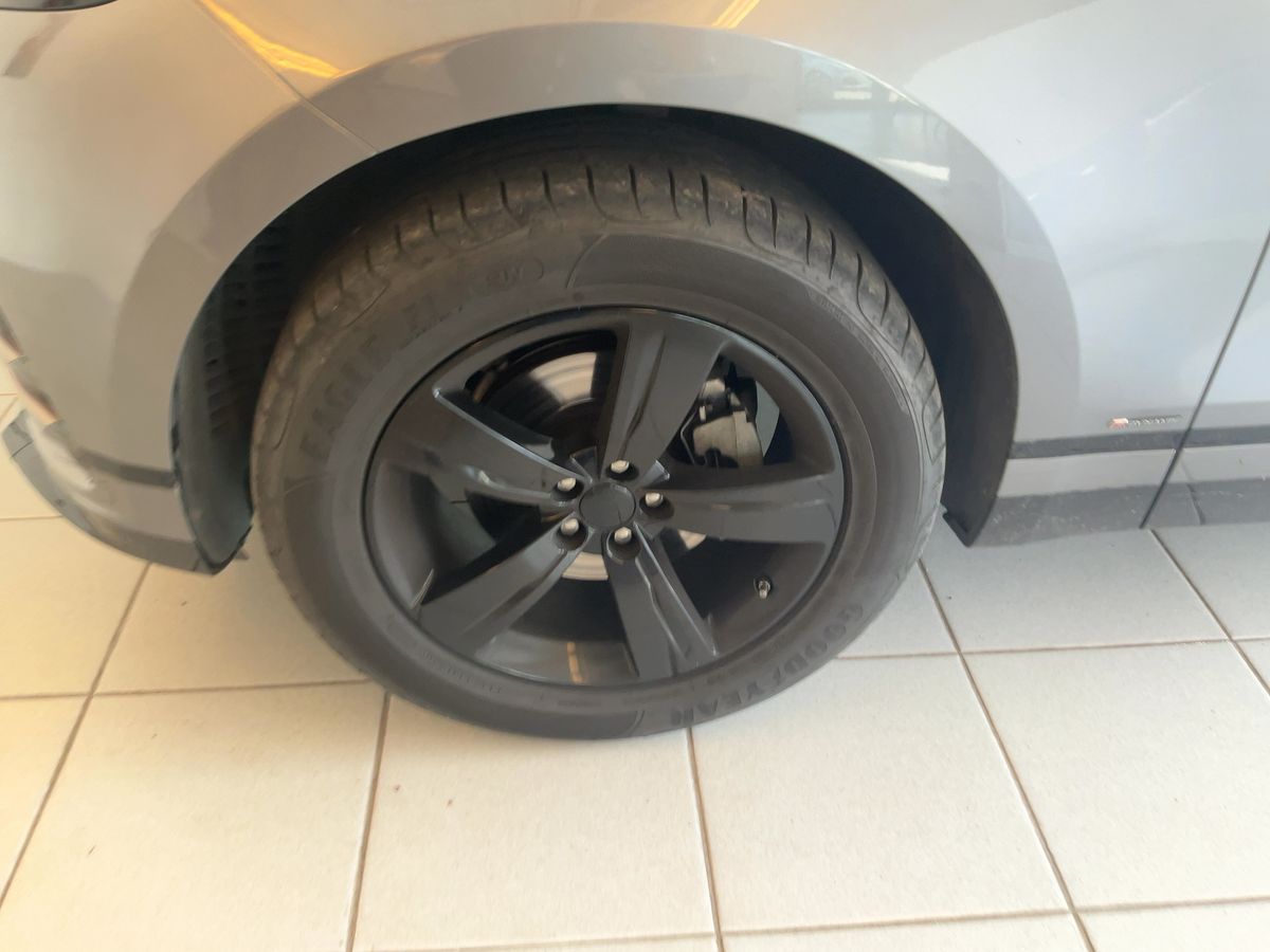 Land Rover 2020 — photo 4
