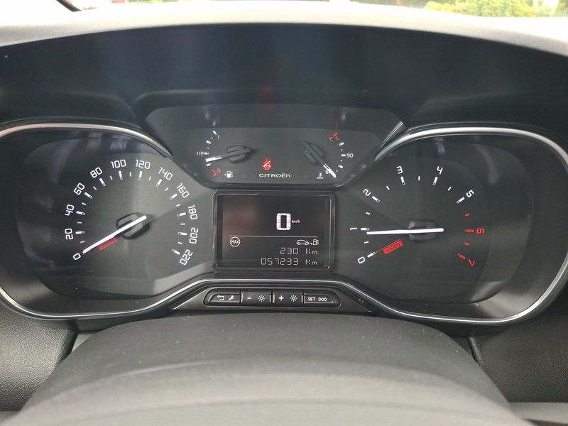 Citroen C3 Aircross 1.2 PureTech Shine Pack — zdjęcie 12