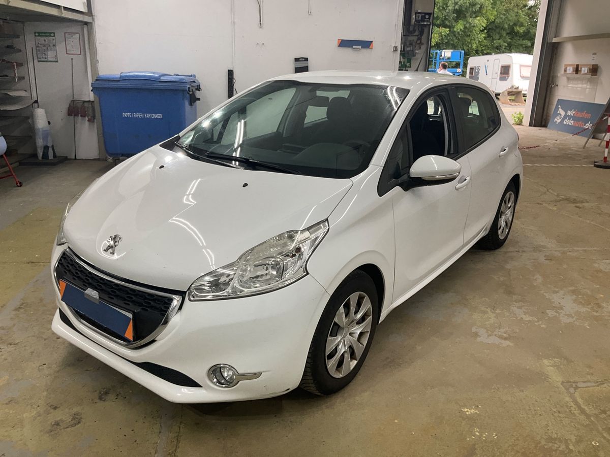 Peugeot 208 2015