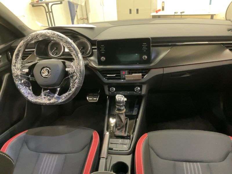 Skoda Scala 1.5 TSI ACT Monte Carlo — zdjęcie 12