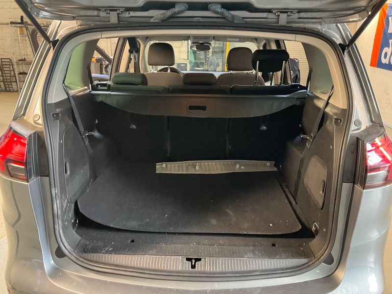 Opel Zafira Tourer 1.6 SIDI Turbo 120 Jahre Start/Stop — zdjęcie 10