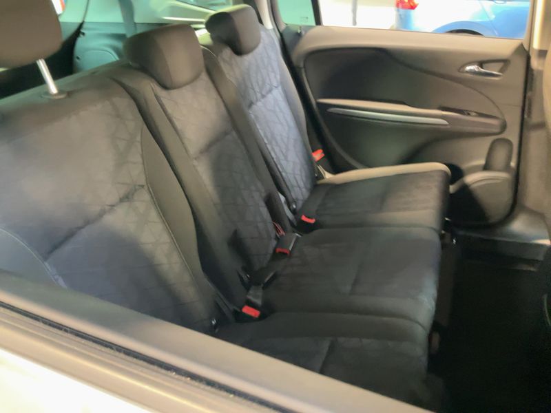 Opel Zafira Tourer 1.6 SIDI Turbo 120 Jahre Start/Stop — zdjęcie 14