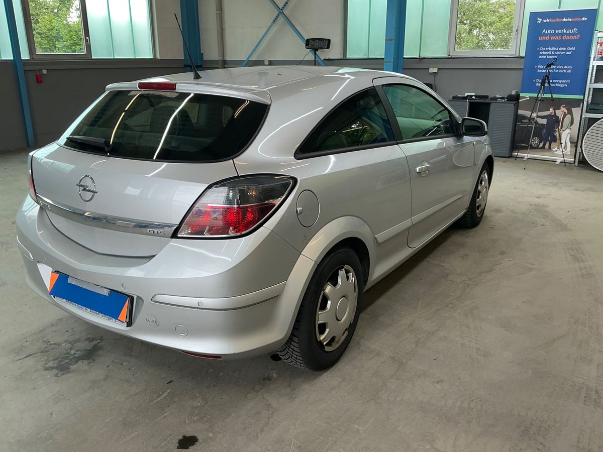 Opel Astra GTC 1.8 Edition
