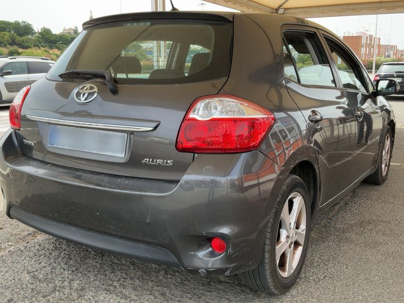 Toyota Auris 1.4 Turbodiesel Active — zdjęcie 6