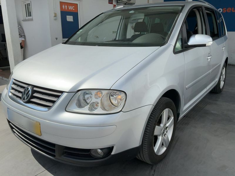 Volkswagen Touran 2.0 TDI Highline