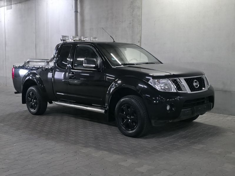 Nissan Navara Pick-up 2.5 dCi King Cab XE 4x4 — zdjęcie 6