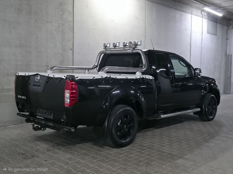 Nissan Navara Pick-up 2.5 dCi King Cab XE 4x4 — zdjęcie 5