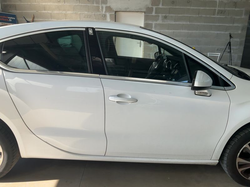 Citroen DS4 1.6 Blue-HDi SoChic — zdjęcie 7