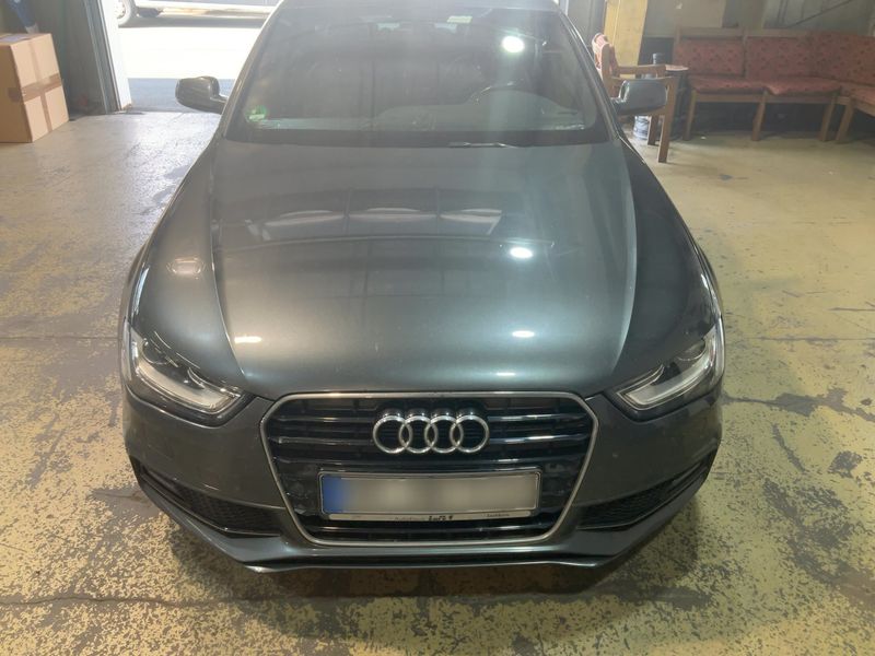 Audi A4 2.0 TDI S line Sportpaket plus 2012 – снимка 14