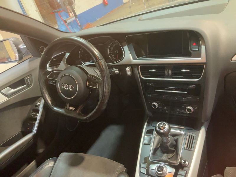 Audi A4 2.0 TDI S line Sportpaket plus 2012 – снимка 17