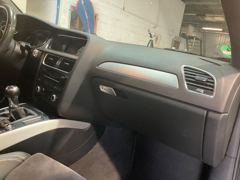 Audi A4 2.0 TDI S line Sportpaket plus 2012 – снимка 24
