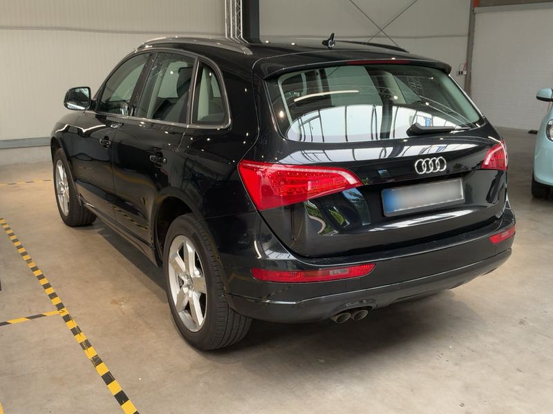 Audi Q5 2.0 TDI quattro 2010 – снимка 6