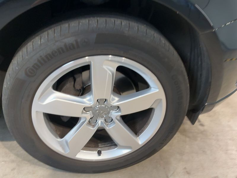 Audi Q5 2.0 TDI quattro 2010 – снимка 11