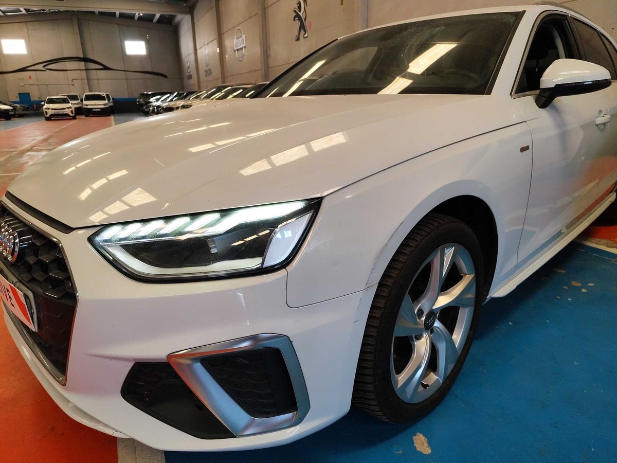 Audi A4 35 TDI S line