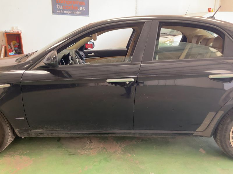 Alfa Romeo Alfa 159 1.9 JTD JTDM Elegante — zdjęcie 4