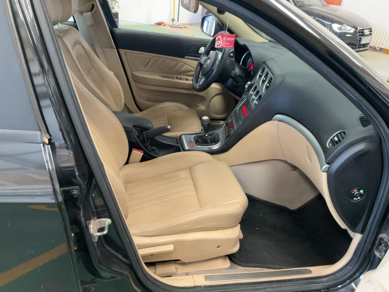 Alfa Romeo Alfa 159 1.9 JTD JTDM Elegante — zdjęcie 11
