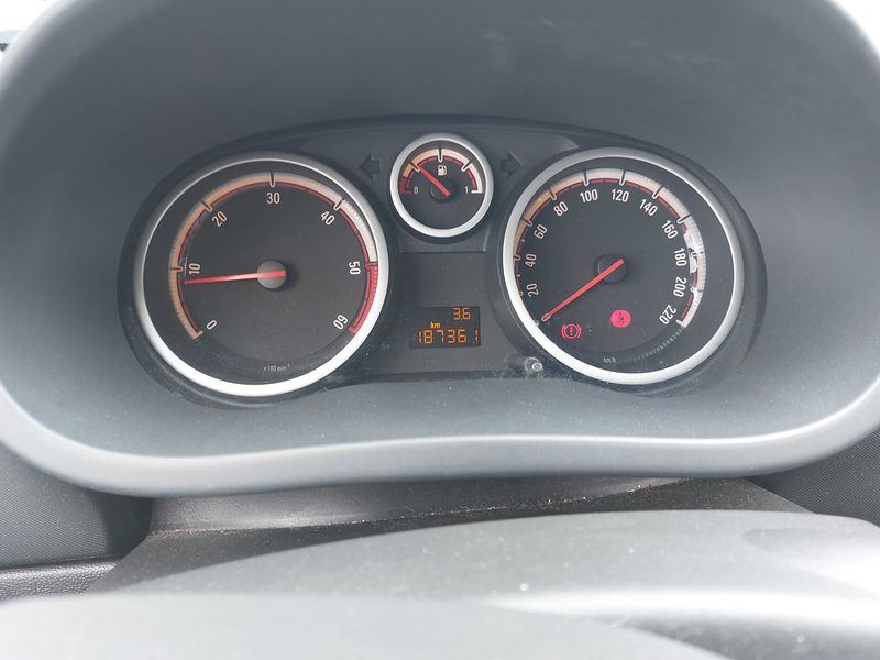 Opel Corsa 1.3 CDTI Cosmo — zdjęcie 12