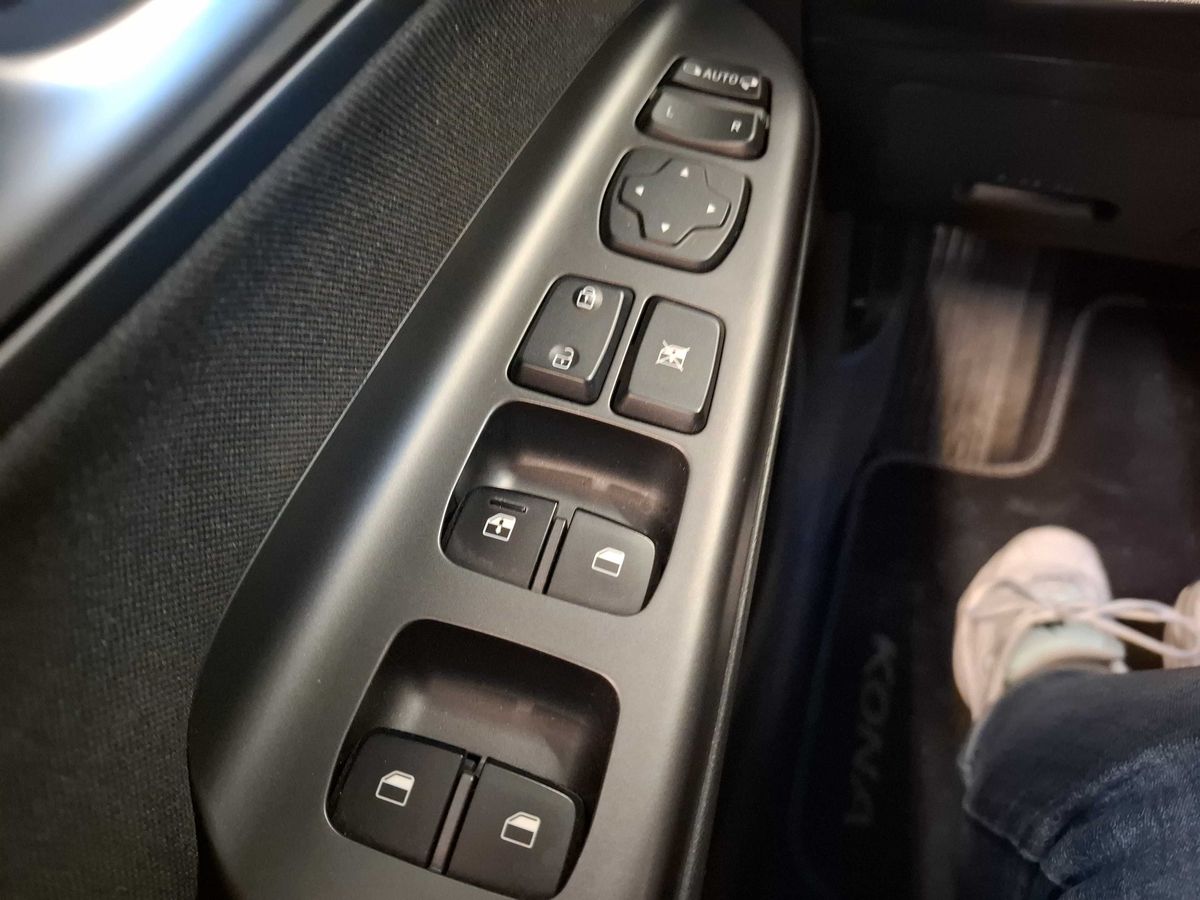 Hyundai Kona 2022 — photo 21