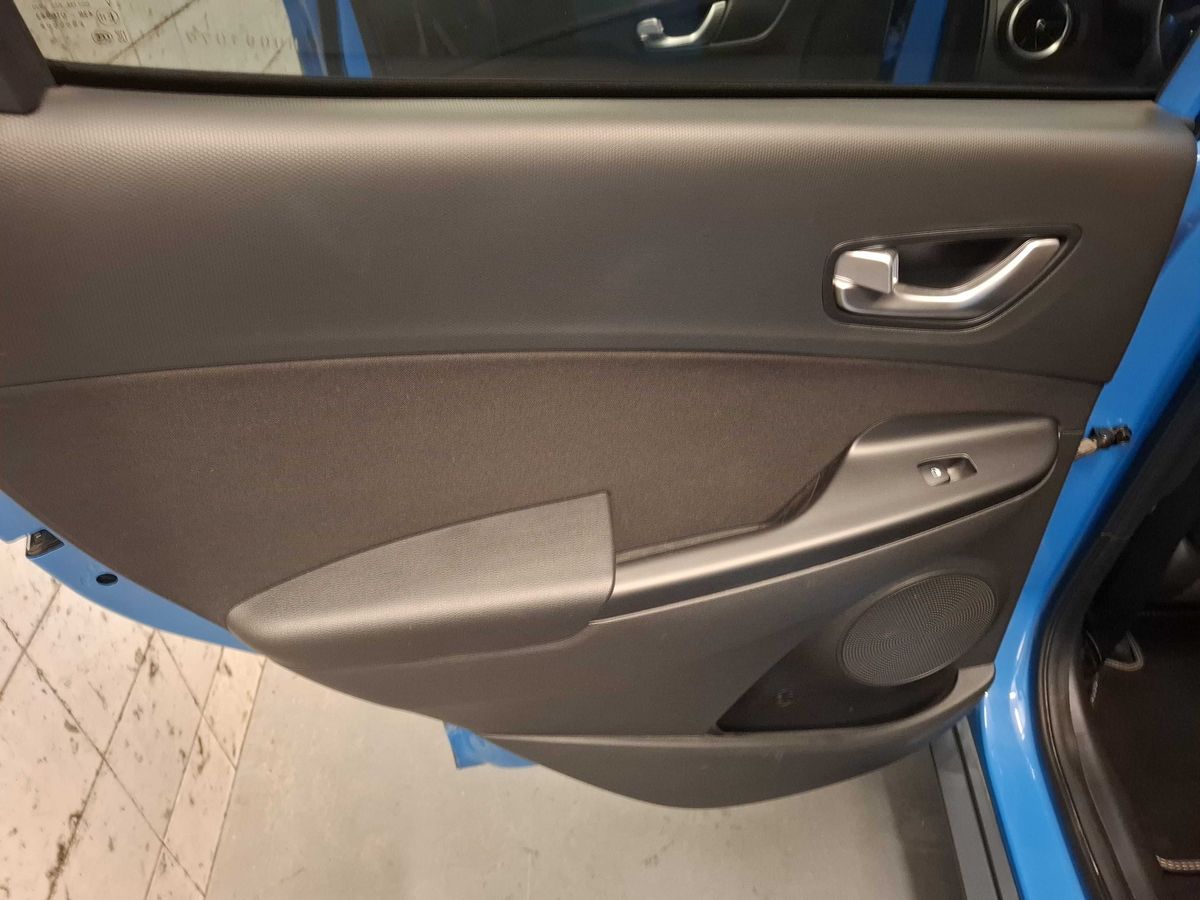 Hyundai Kona 2022 — photo 48