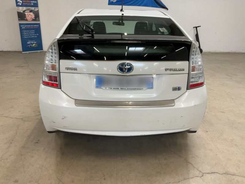 Toyota Prius 1.8 — zdjęcie 5