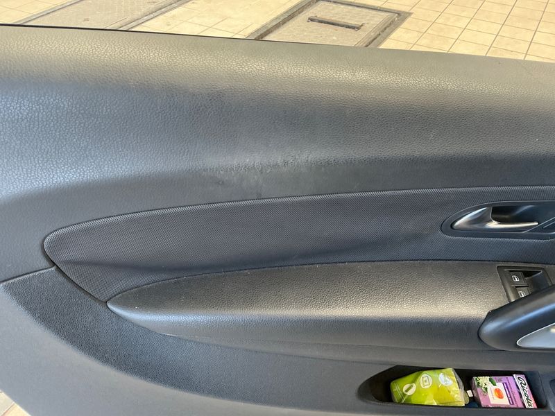 Volkswagen Scirocco 2.0 TDI 2010 – снимка 22