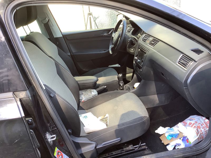 Skoda Rapid 1.2 TSI Elegance — zdjęcie 3
