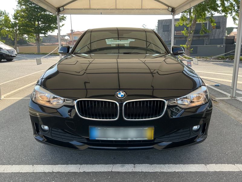 BMW 3er 318d — zdjęcie 9