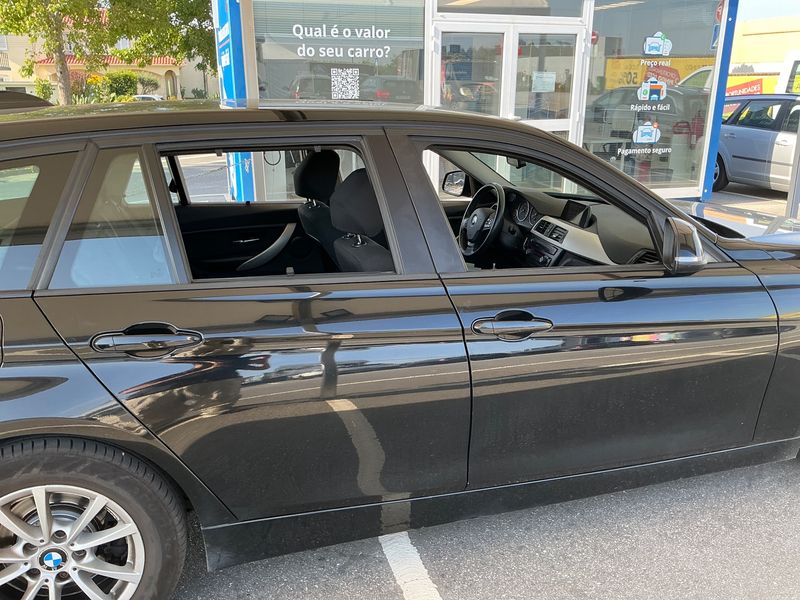 BMW 3er 318d — zdjęcie 7
