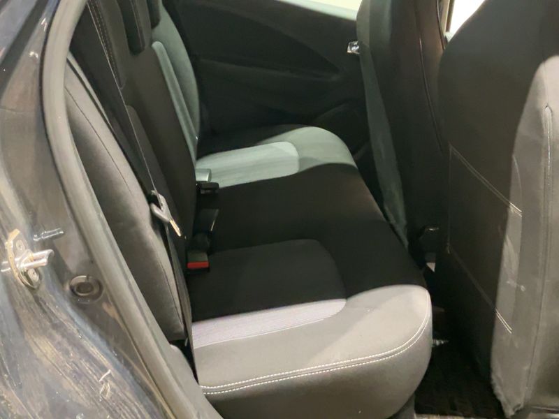 Renault Zoe electric drive 43 kW Intens — zdjęcie 14