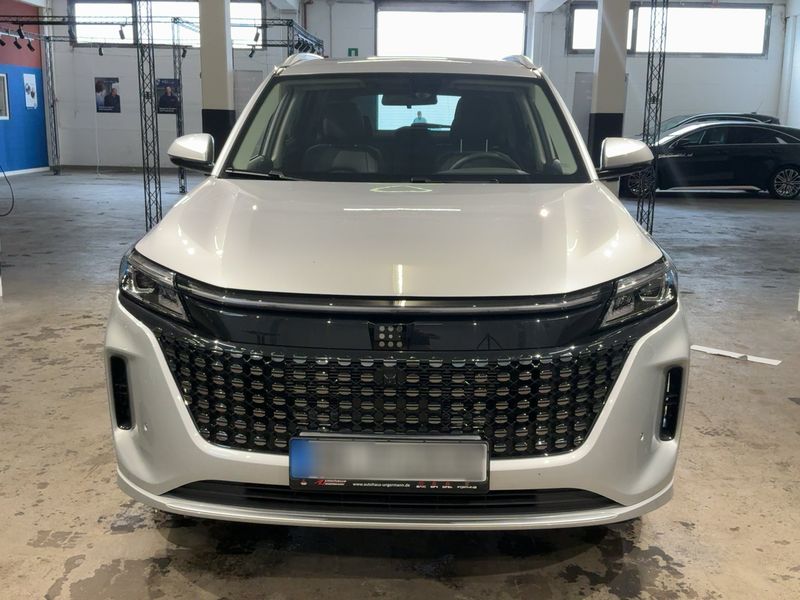 DFSK E5 1.5 Plug-in Hybrid Intelligent — zdjęcie 9