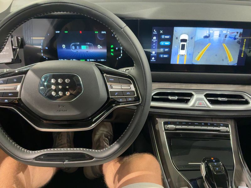 DFSK E5 1.5 Plug-in Hybrid Intelligent — zdjęcie 12