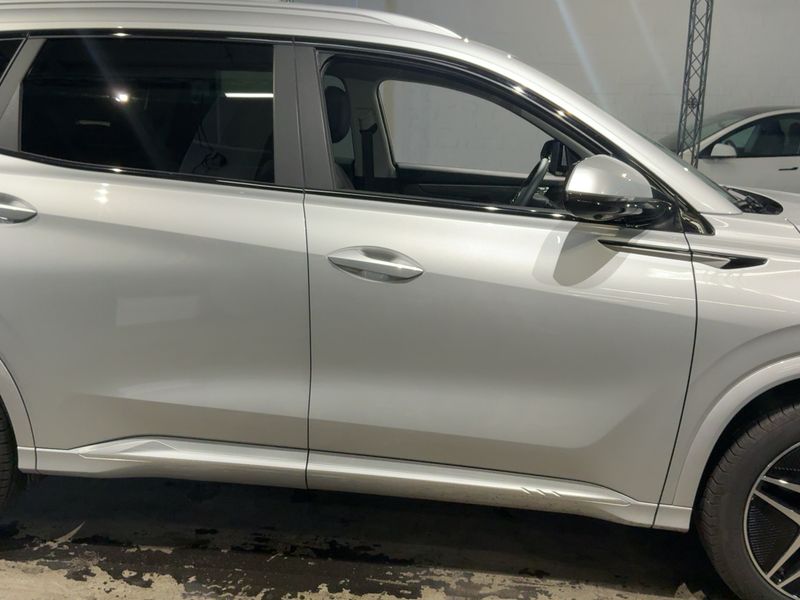 DFSK E5 1.5 Plug-in Hybrid Intelligent — zdjęcie 7