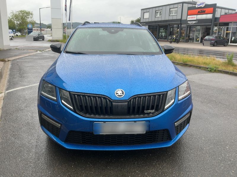 Skoda Octavia 2.0 TSI RS — zdjęcie 9