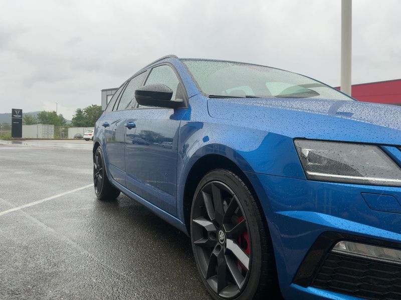 Skoda Octavia 2.0 TSI RS — zdjęcie 8