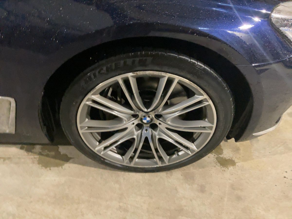 BMW 7er 2015 — photo 12
