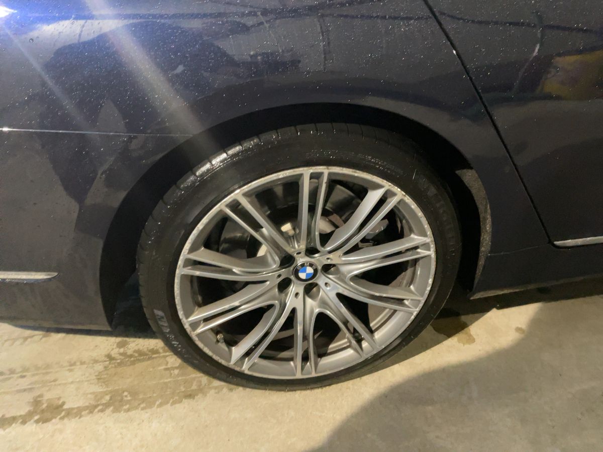 BMW 7er 2015 — photo 10