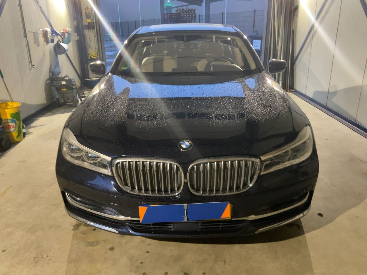 BMW 7er 2015 — photo 15