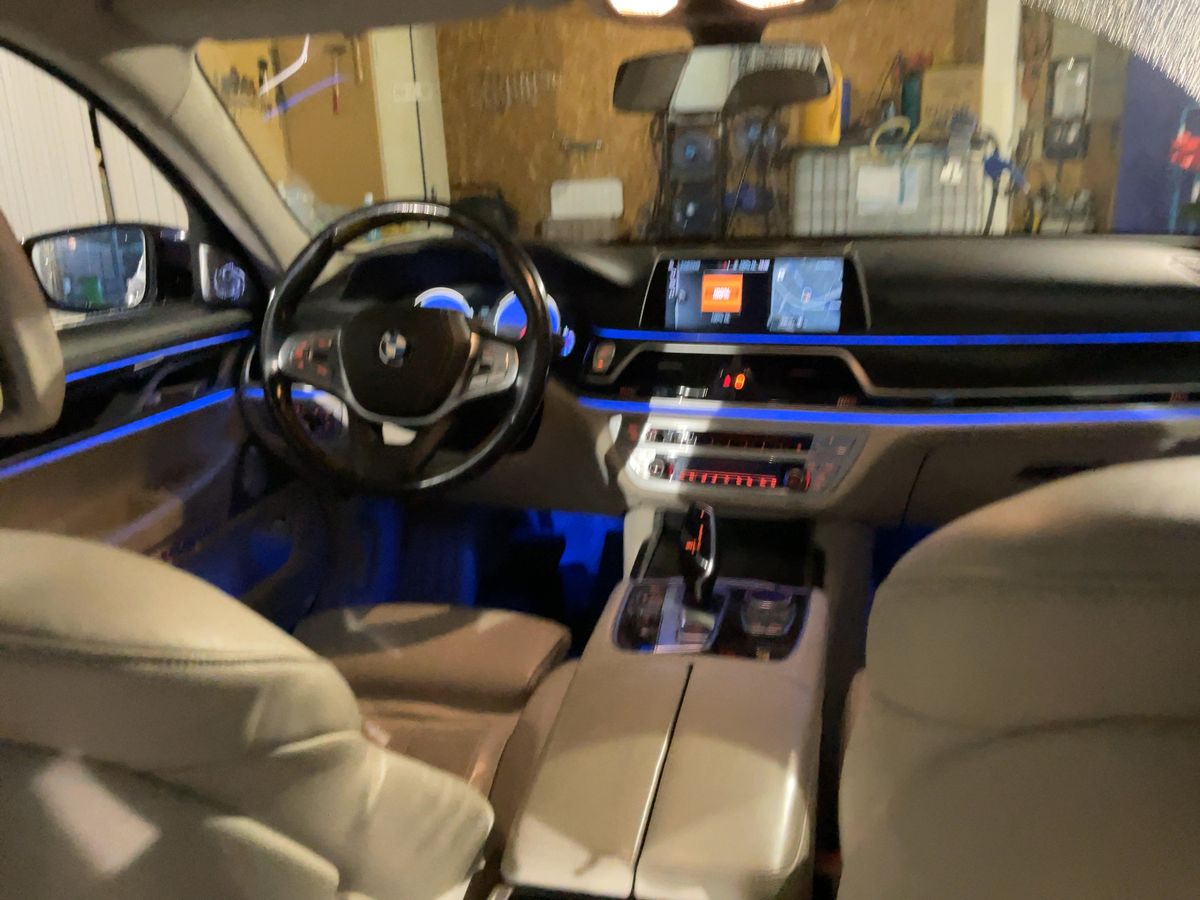 BMW 7er 2015 — photo 18