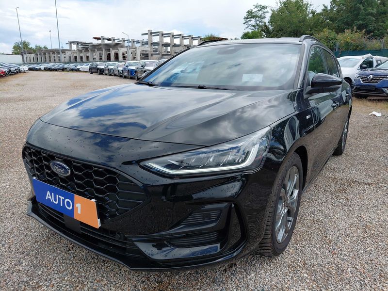 Ford Focus 1.0 EcoBoost Mild-Hybrid ST-Line X — zdjęcie 1