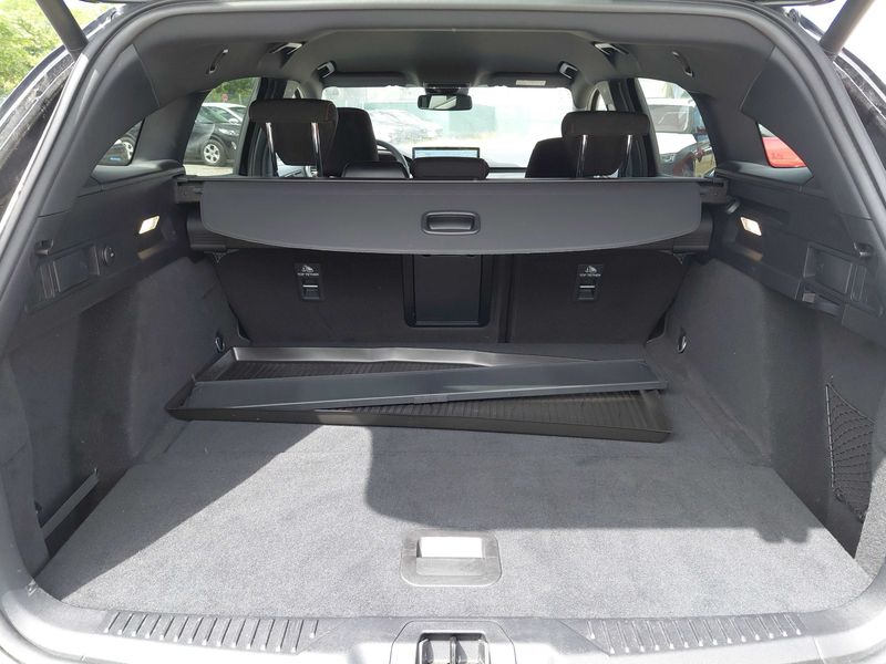 Ford Focus 1.0 EcoBoost Mild-Hybrid ST-Line X — zdjęcie 9