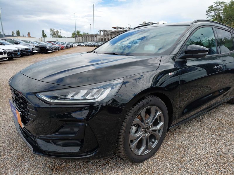 Ford Focus 1.0 EcoBoost Mild-Hybrid ST-Line X — zdjęcie 2